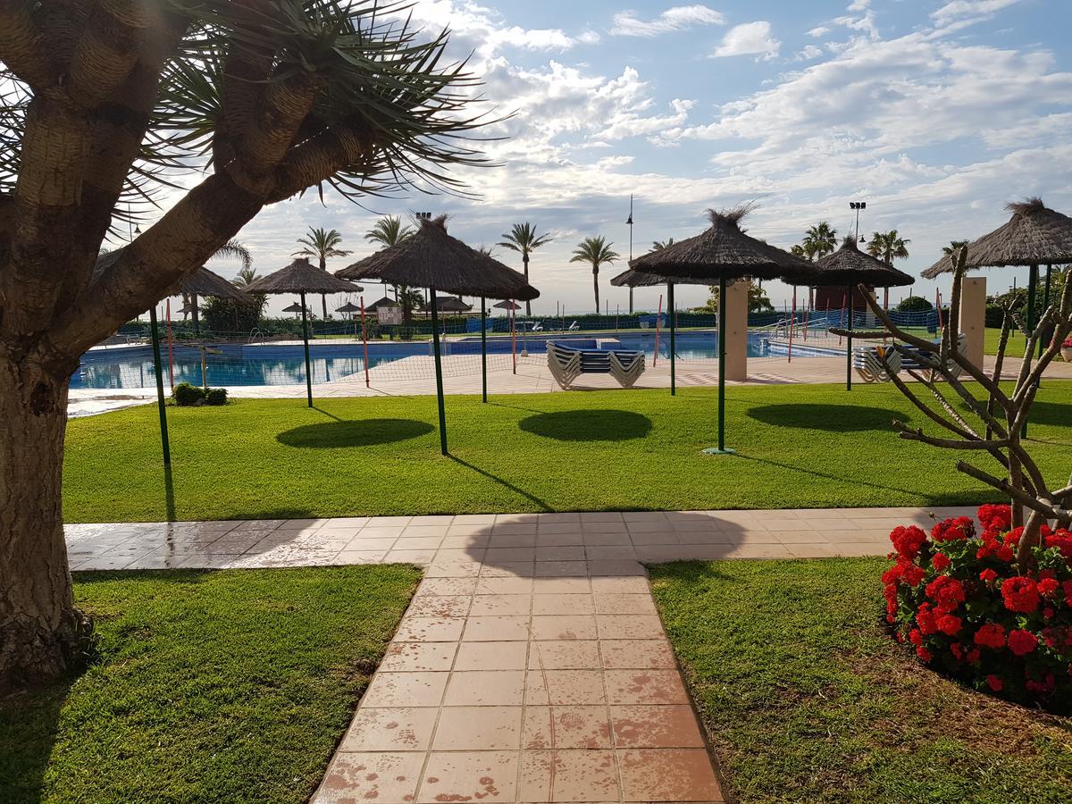 Luxury House 110 M2 On The Beach, Pool, Parking ตอร์เรโมลิโนส ภายนอก รูปภาพ